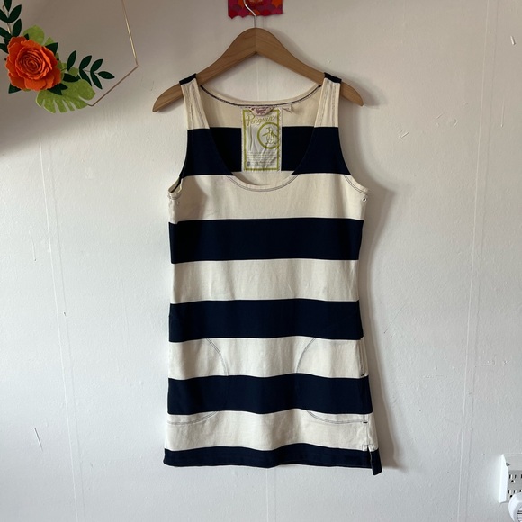 Original Penguin Dresses & Skirts - VTG Penguin beach coverup S mini dress big stripes pockets grommets early 2000s
